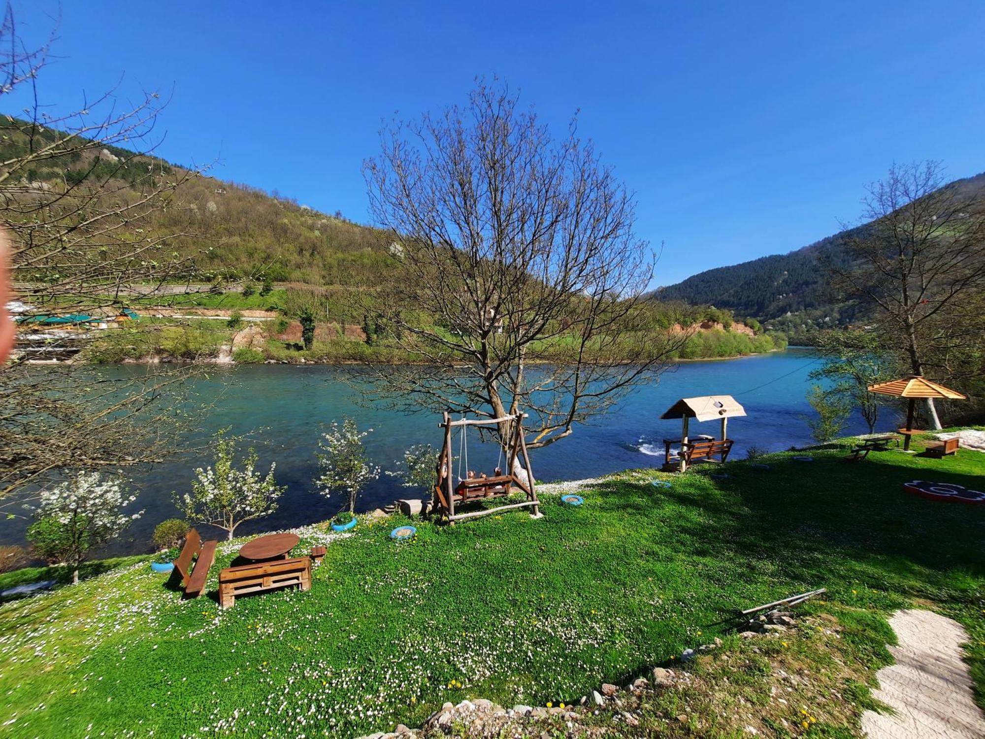 Apartmani Vila Na Drini Foca Zewnętrze zdjęcie